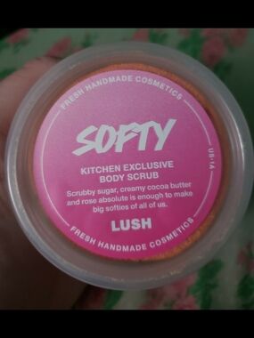 LUSH Pink Softy Kitchen Exclusive Body Scrub New